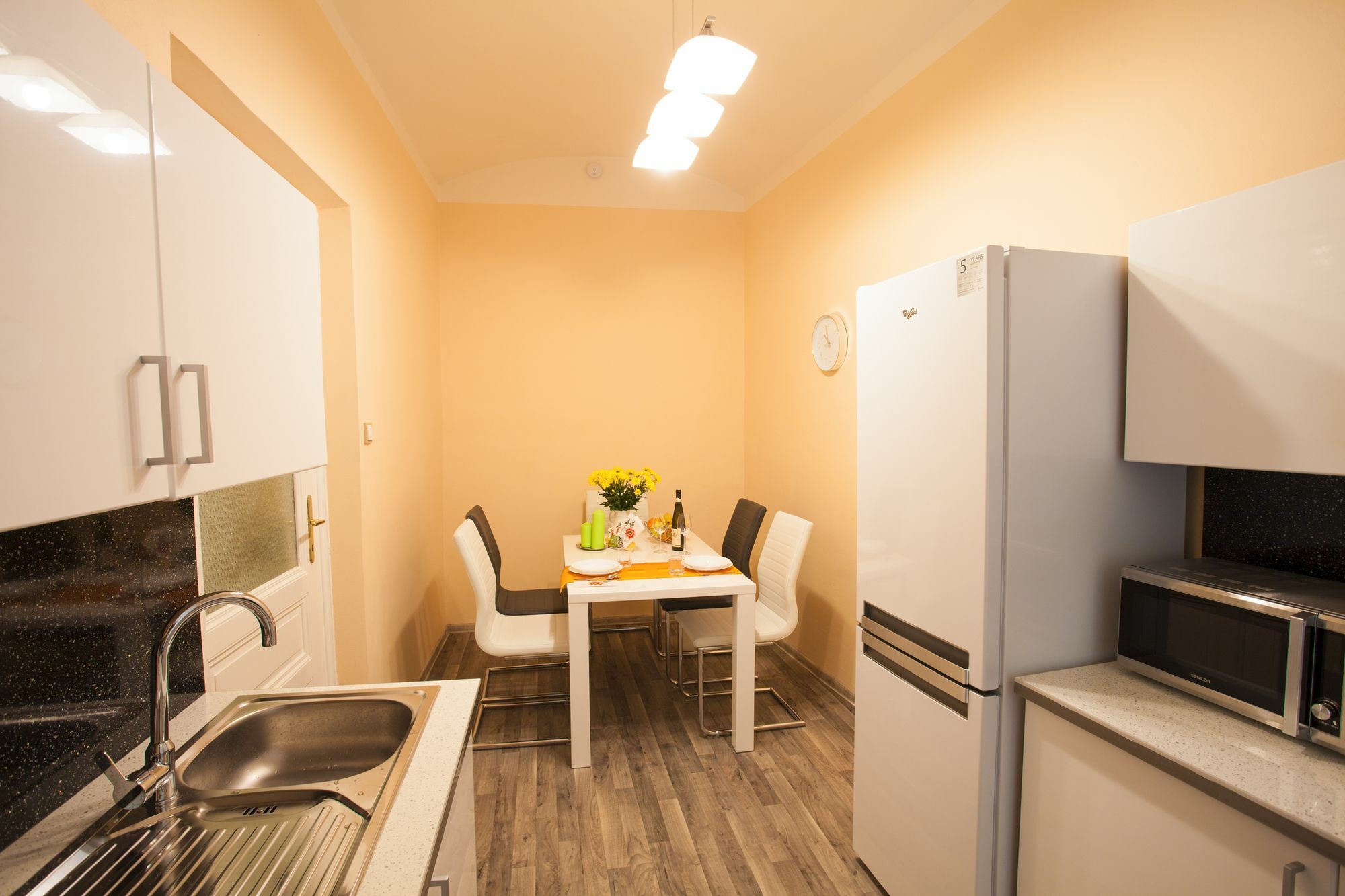 Vertigo Apartment Прага Екстер'єр фото